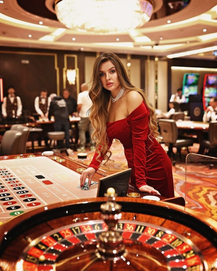 Filipino players enjoying jlbos mobile sports betting on smartphones